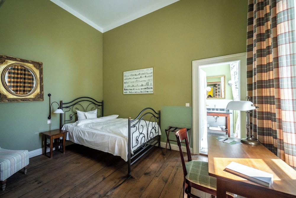 Deluxe Single Room photo 1