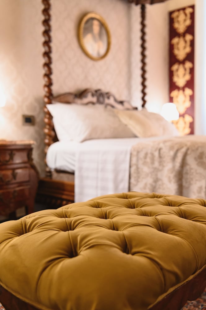 Deluxe Room - Photo 7