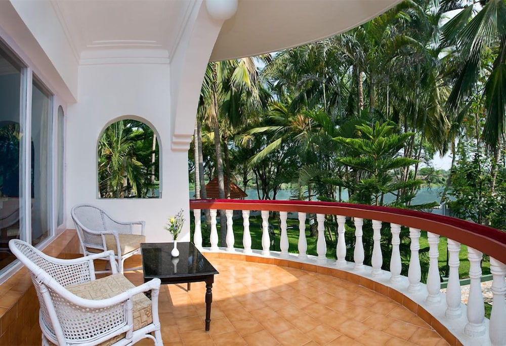 Rirver View Room with Balcony