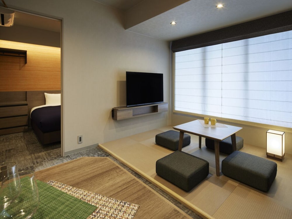 Superior Suite 1BR with 4beds, Non Smoking - Photo 5