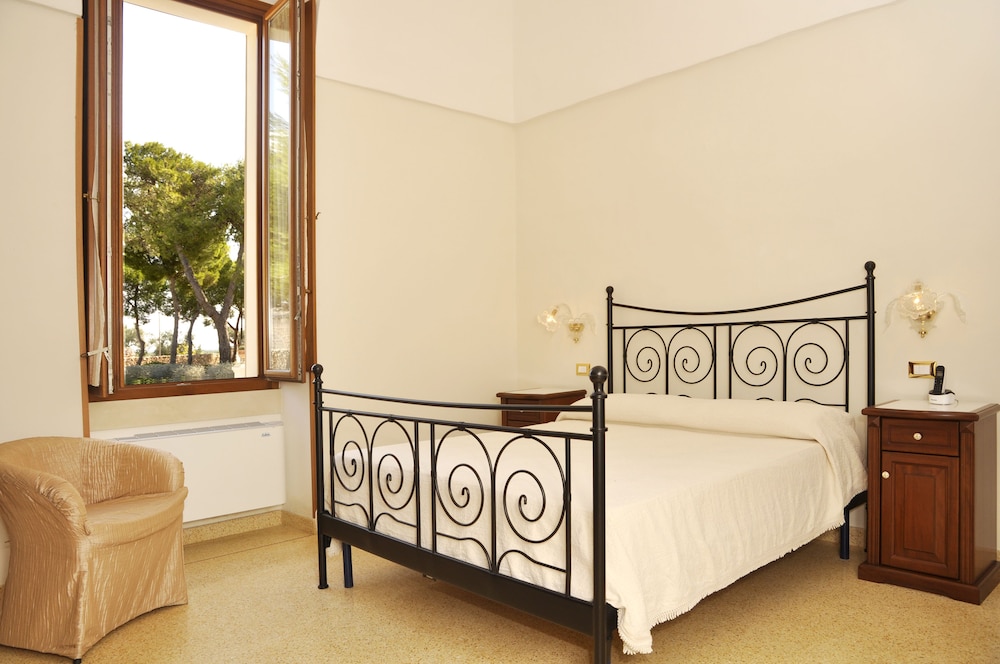 Comfort Double Room, Garden View