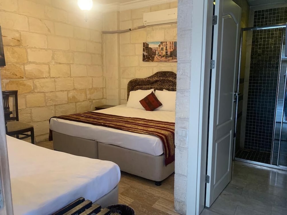 Standard Triple Room, Multiple Beds photo 1