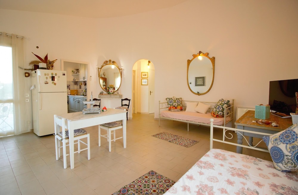 Villa photo 1