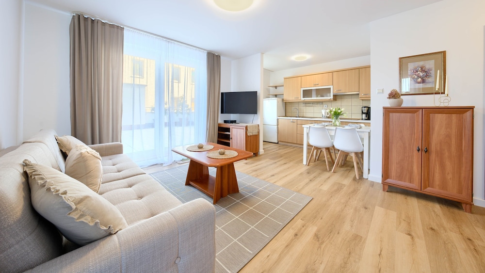 Apartment (9c) photo 1