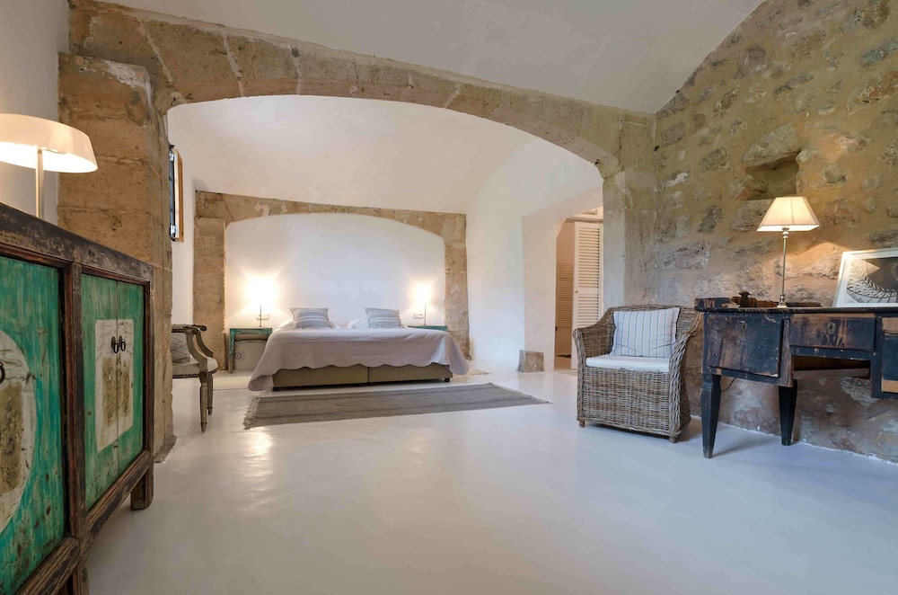 Habitación Doble Estándar o con Dos Camas Individuales.
