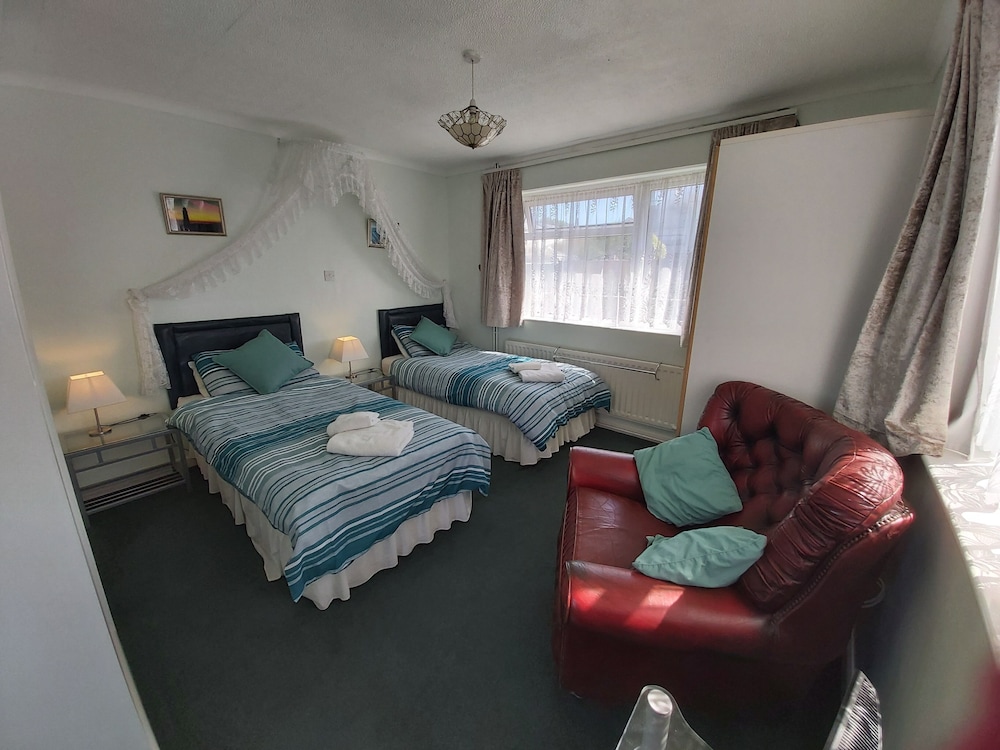 Standard Twin Room (Room 7) photo 1