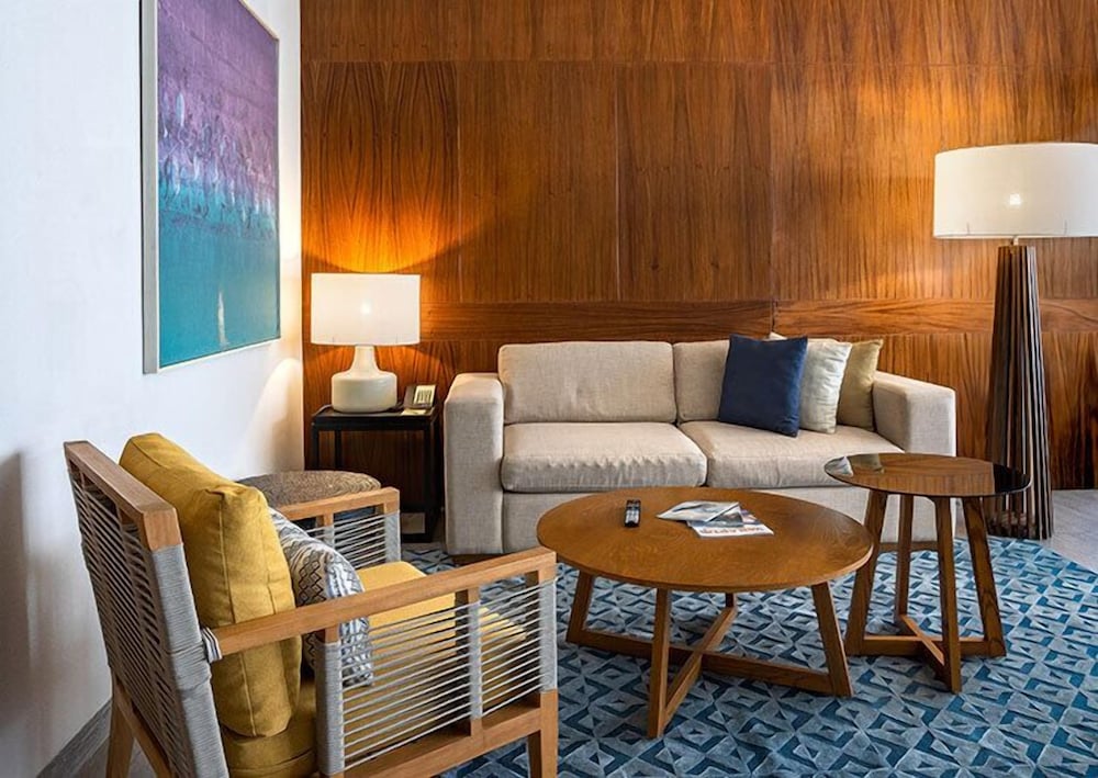 Armony Suite, Component 2 Bedrooms, 1 King Bed (Ocean View) - Photo 3