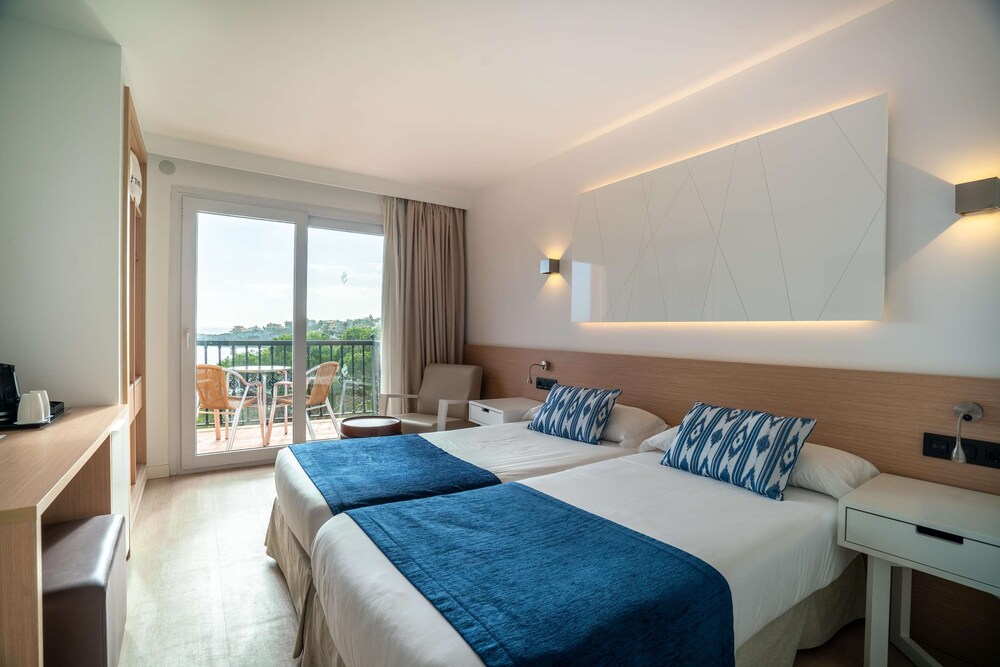 Standard Twin Room, Balcony