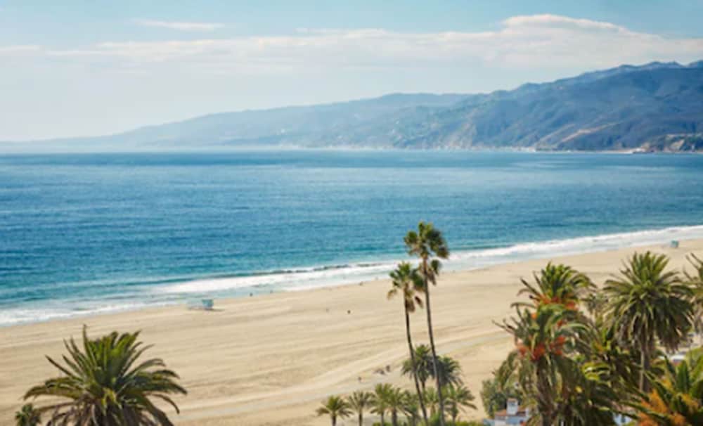Tower Suite, Suite, 1 King Bed, Balcony, Ocean View