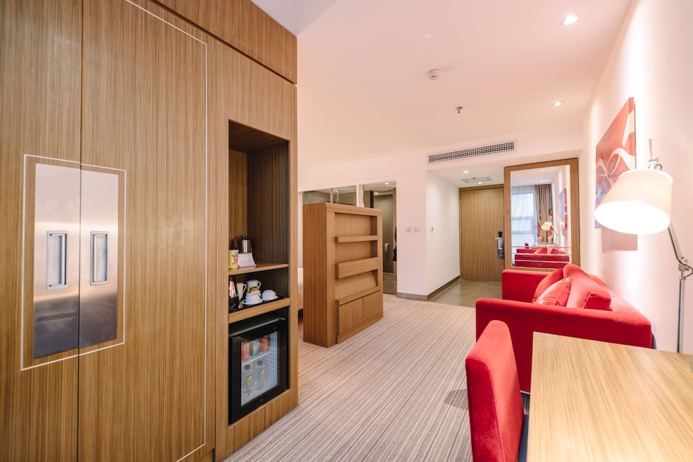 Premier King Room - Photo 5