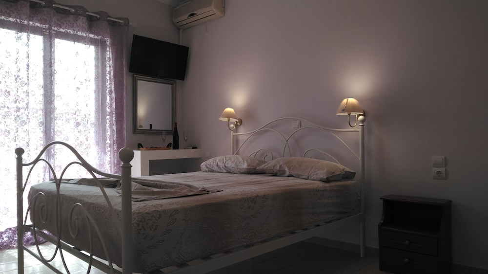 Deluxe Double Room, Courtyard View