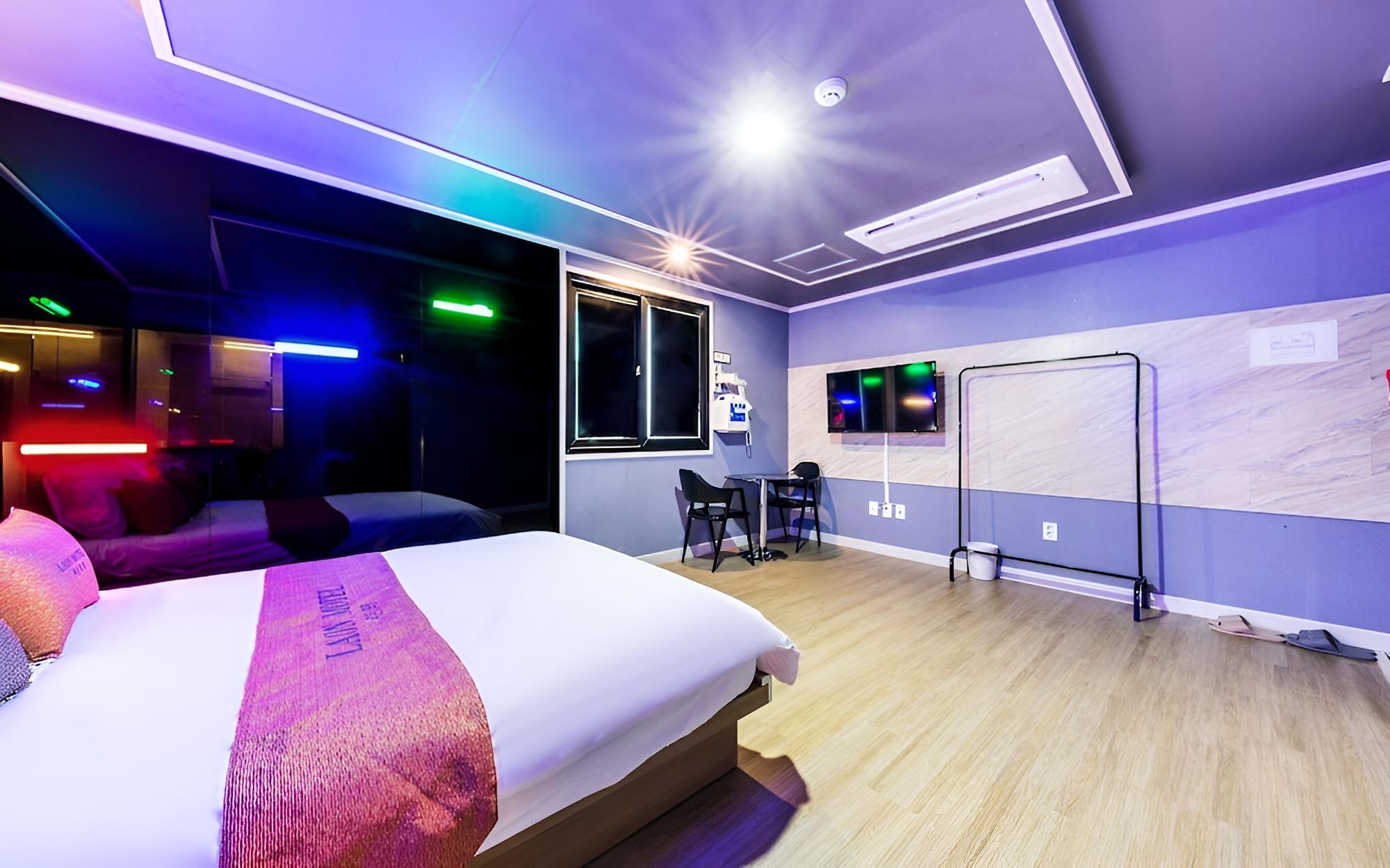 Room (Event room) - Photo 7