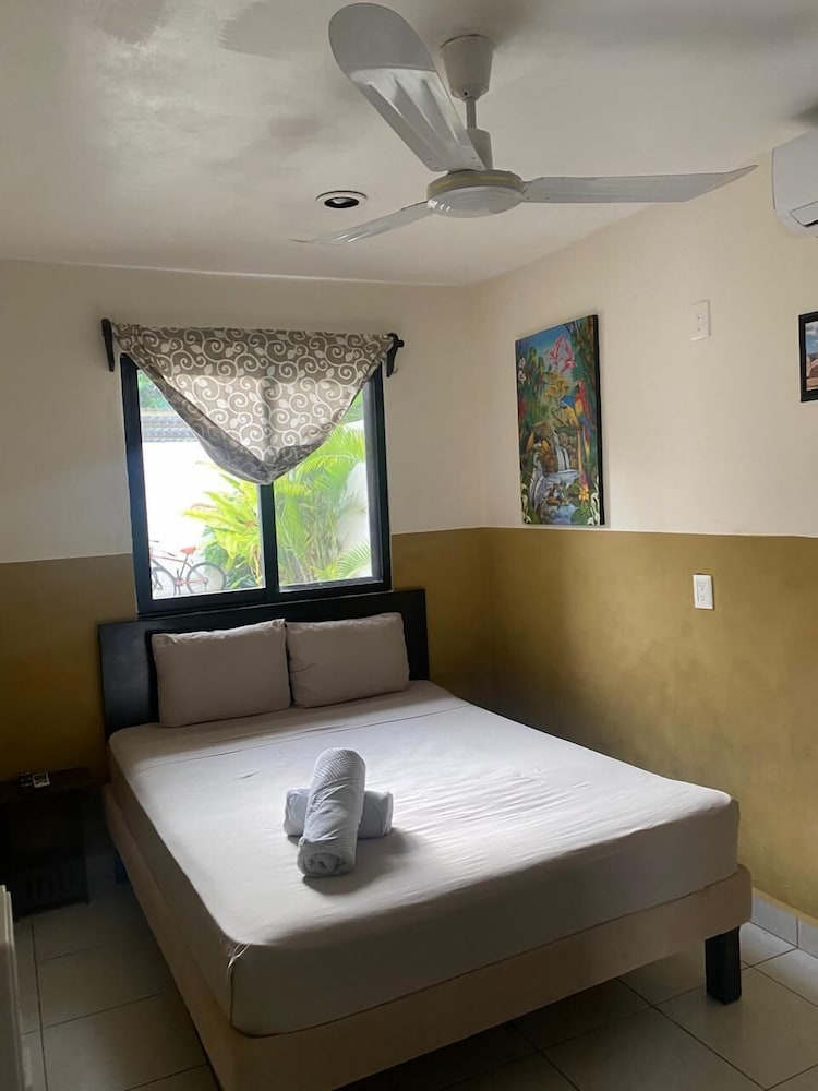 Apartamento familiar, 2 habitaciones, cocina, vista al jardín