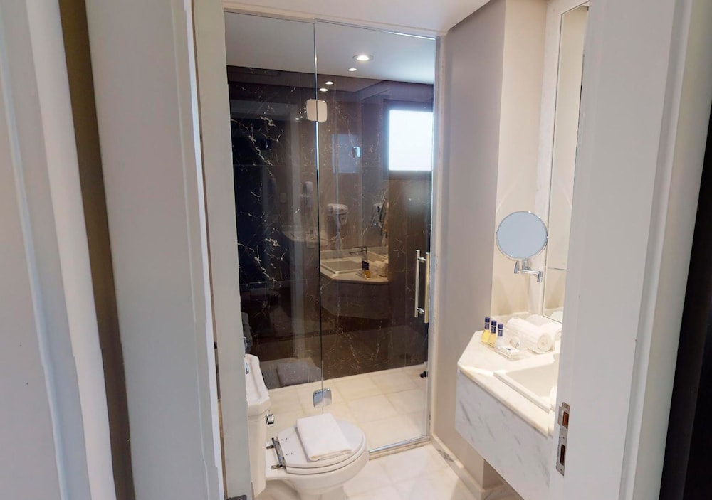 Room - Photo 5
