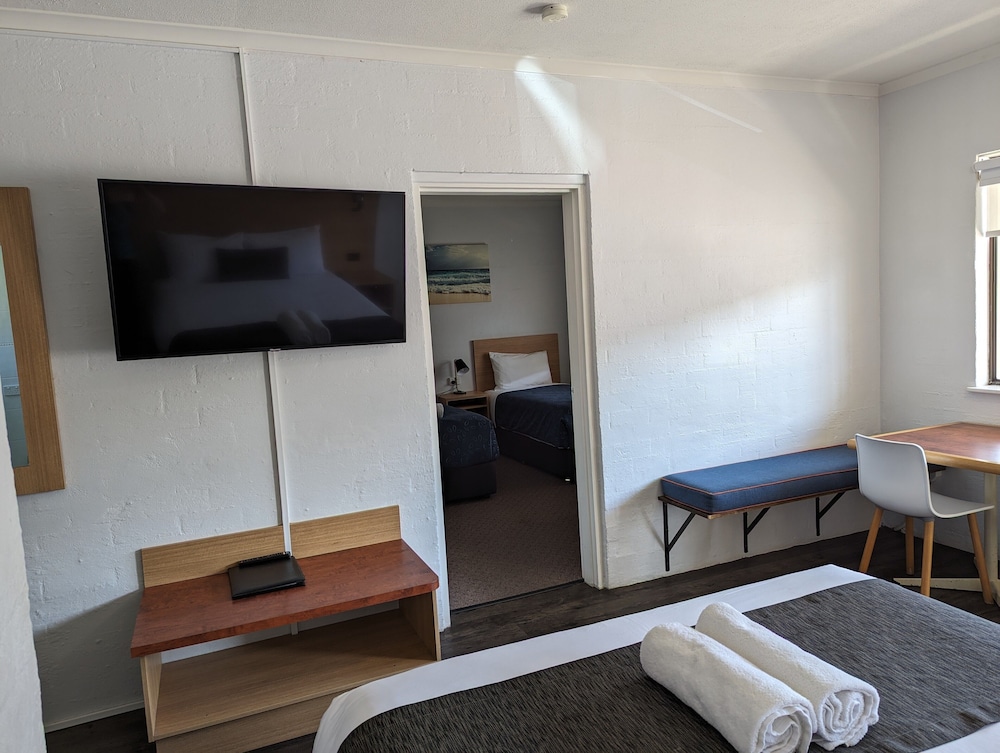 Family Quadruple Room, 2 Bedrooms