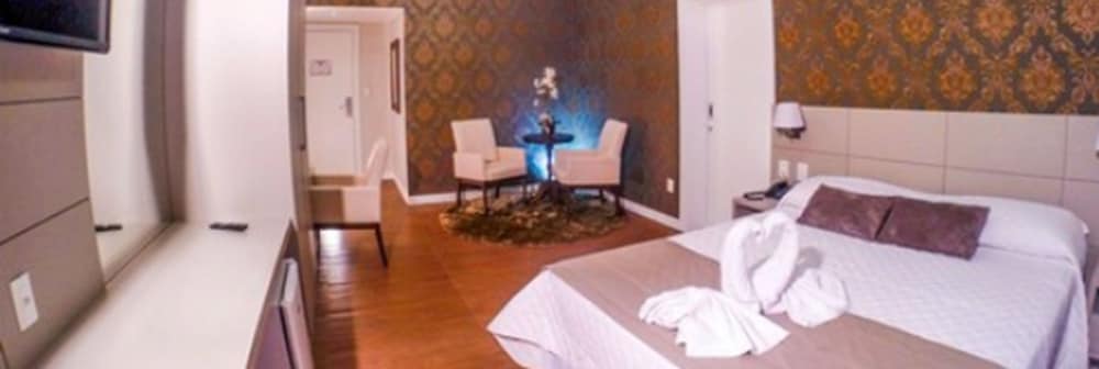 Suite, Hot Tub photo 1