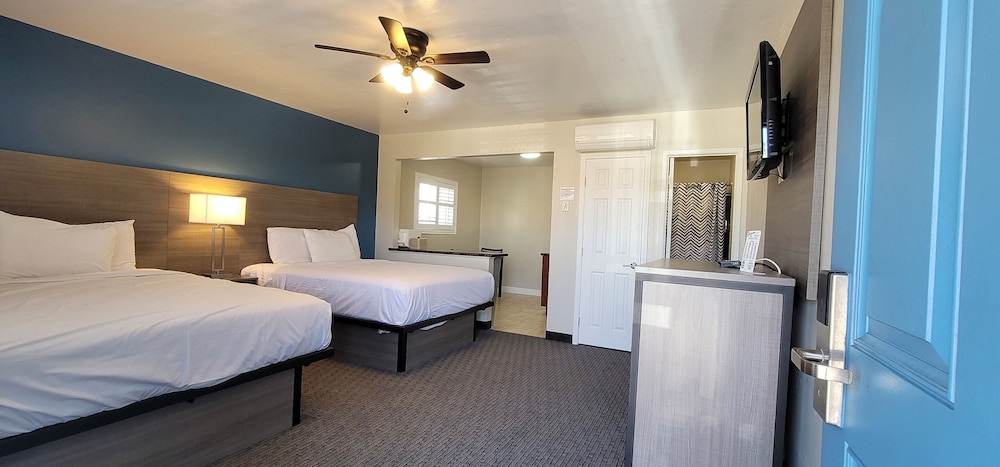 Exclusive Room, 2 Queen Beds photo 1