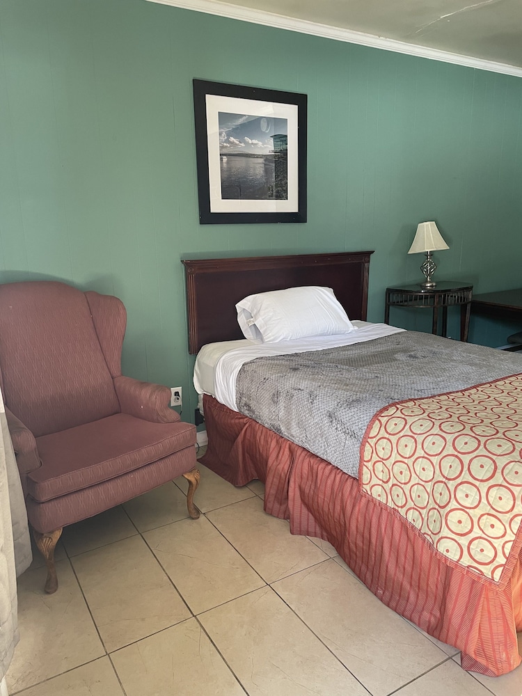 Standard Single Room, 1 Double Bed photo 2