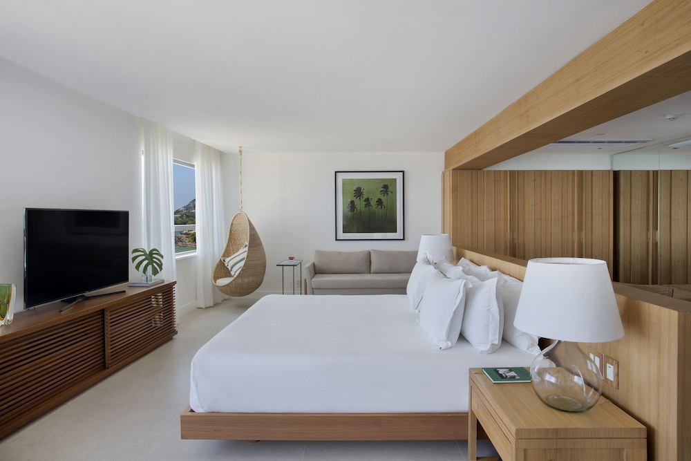 Suite, 1 King Bed, Ocean View (Oceanfront Suite)