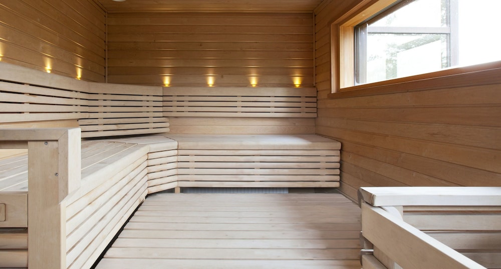 Suite with Sauna - Photo 3