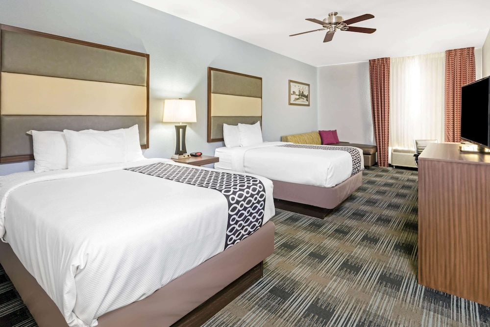 Executive Room, 2 Queen Beds photo 1