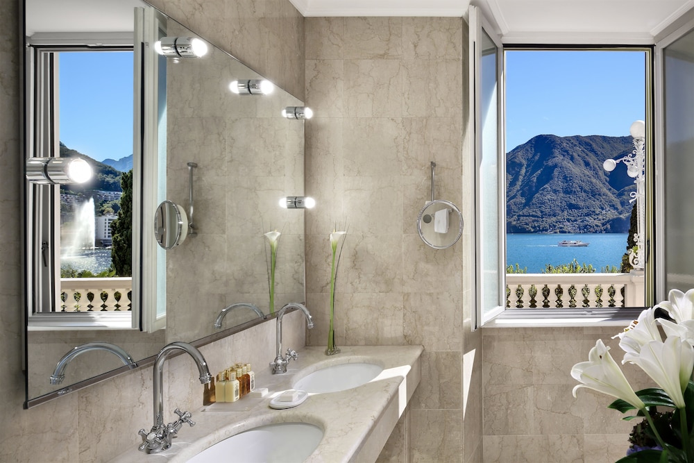 Palace Deluxe Single Room, Lake View - Photo 3