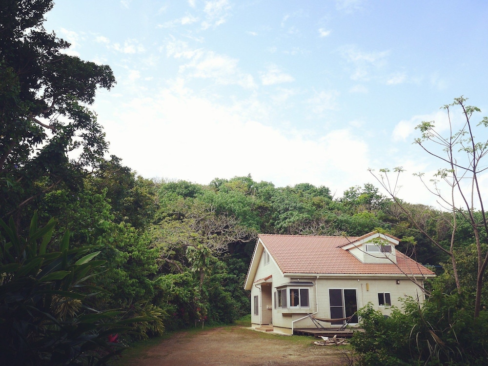 Private Vacation Home for 6 Guests photo 1