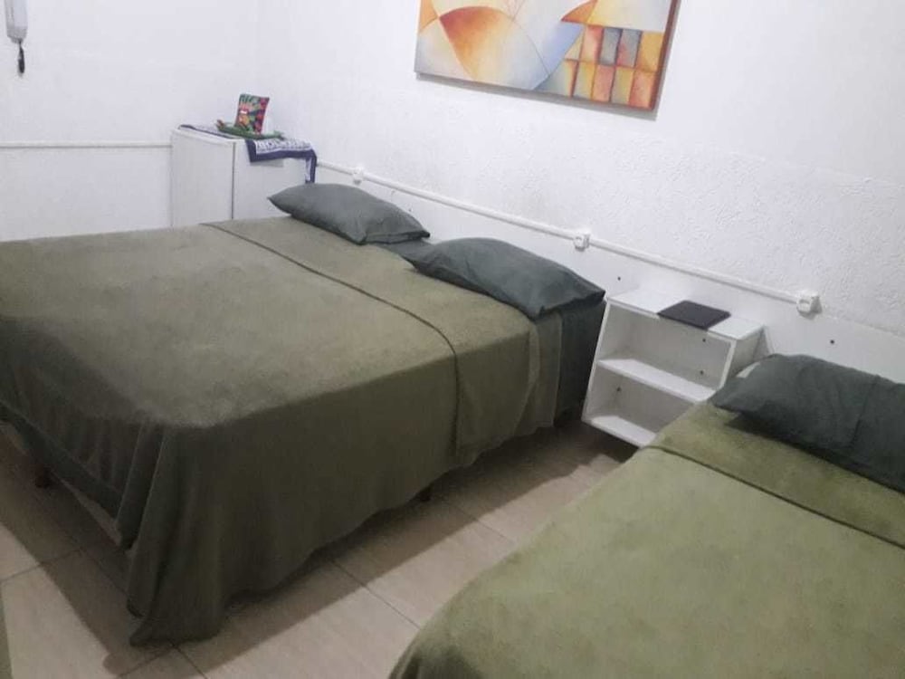 Triple Room, Multiple Beds photo 3