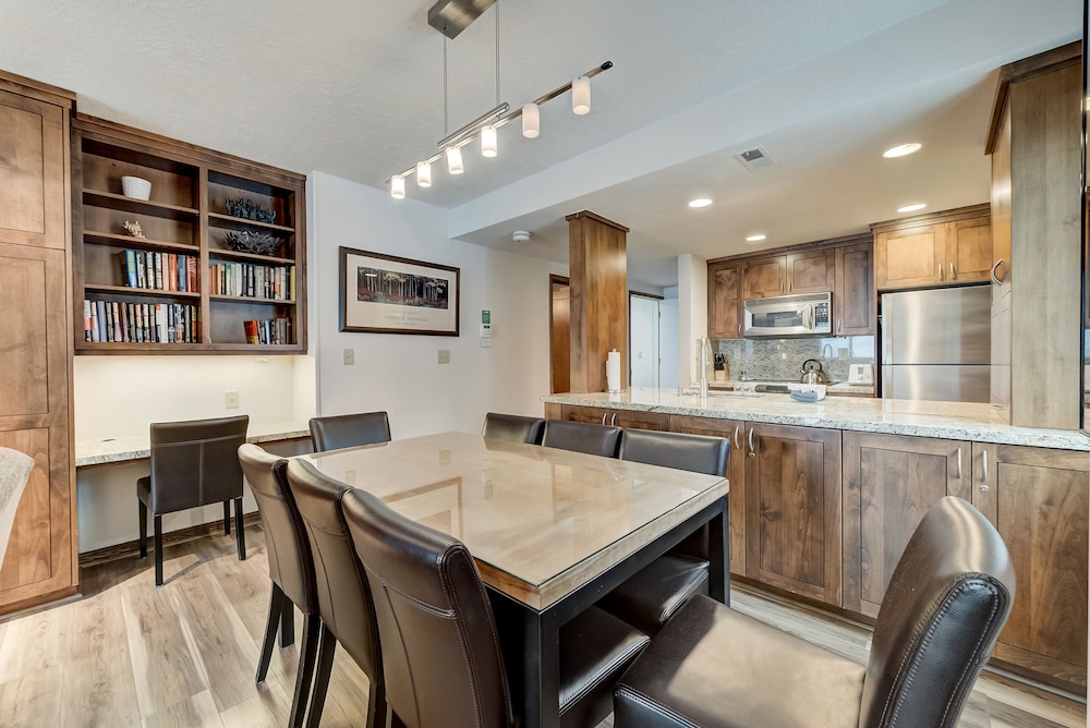 2 Bedroom Condominium - Photo 19