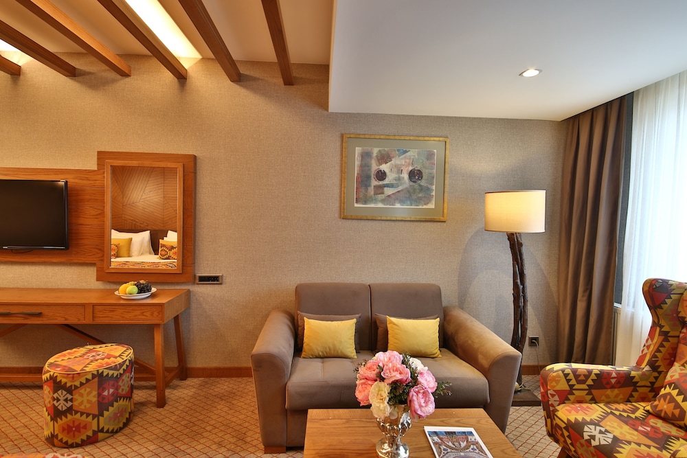 Superior Triple Room photo 3