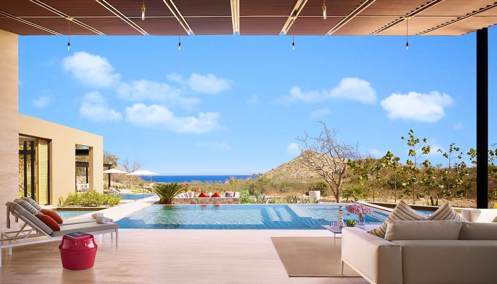 Casa Twin Dolphin Three Bedroom Home