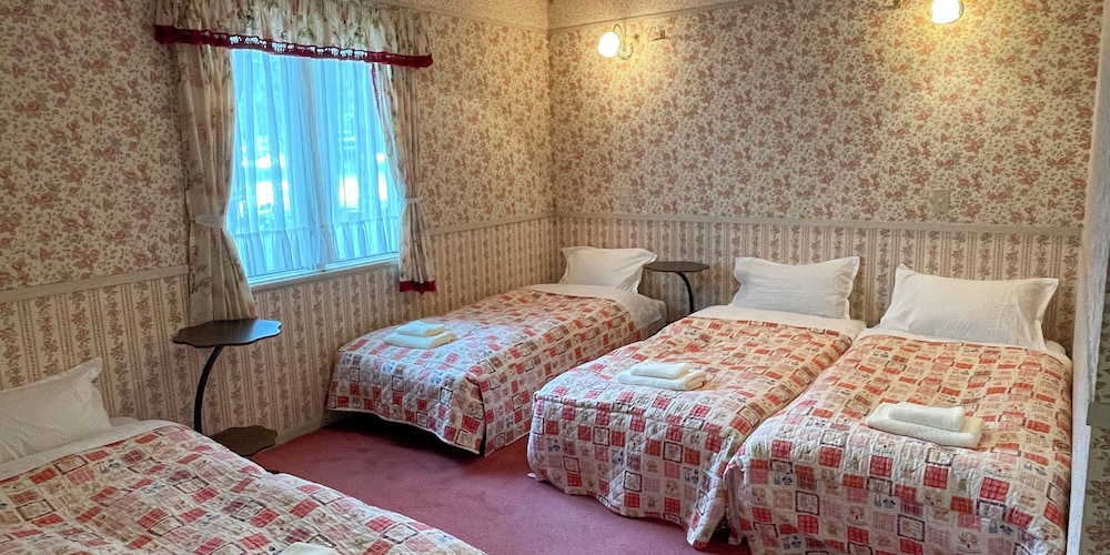 Fourth Room photo 1