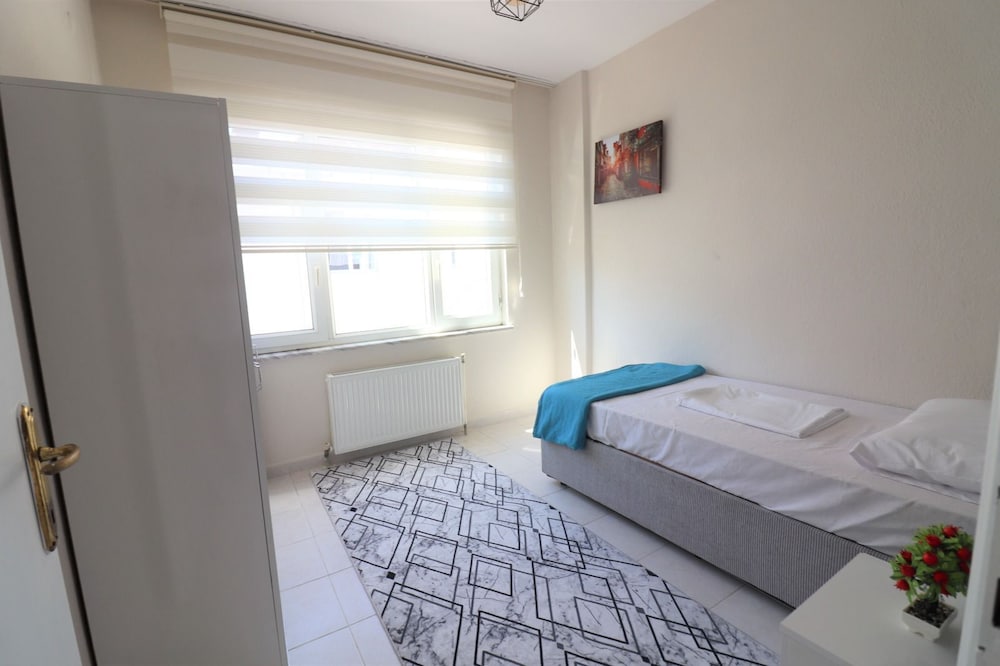 Deluxe Suite, Balcony, City View