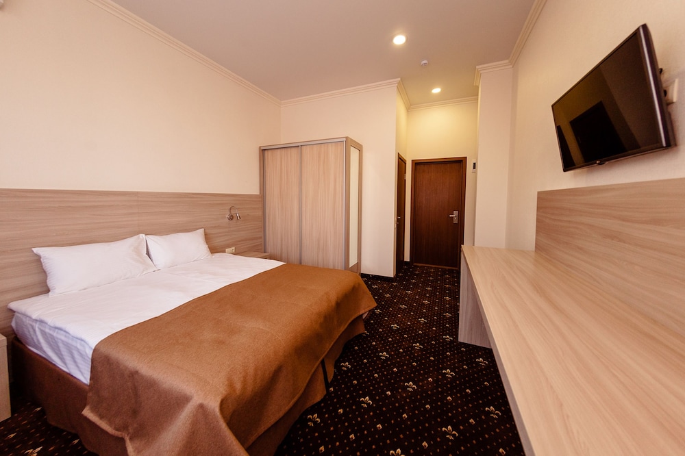 Standard Double or Twin Room photo 3
