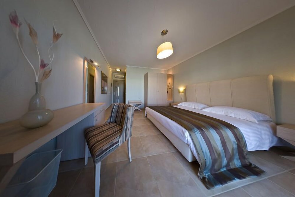 Standard Double Room photo 3
