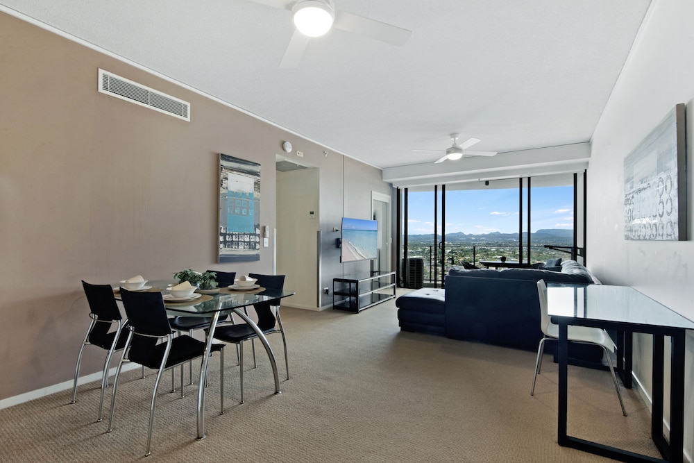 Apartment, 2 Bedrooms - Photo 25