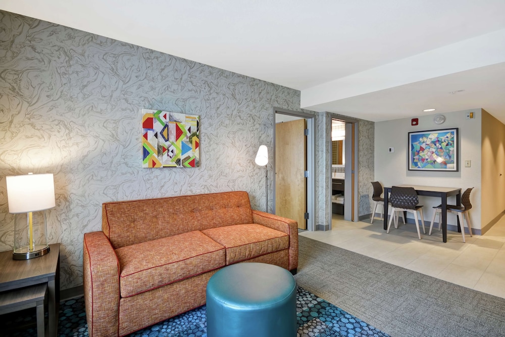 Suite, Non Smoking (View)