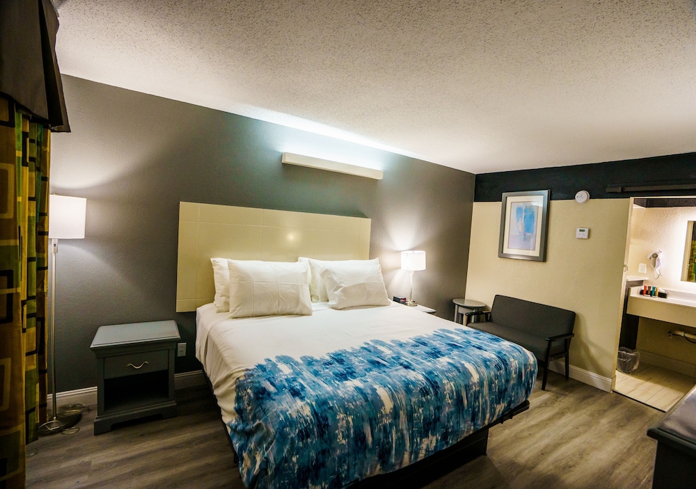 Standard Single Room - Photo 13