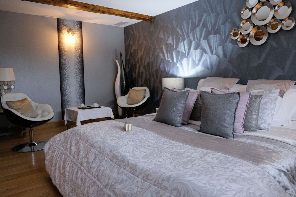 Deluxe Double Room, City View photo 1
