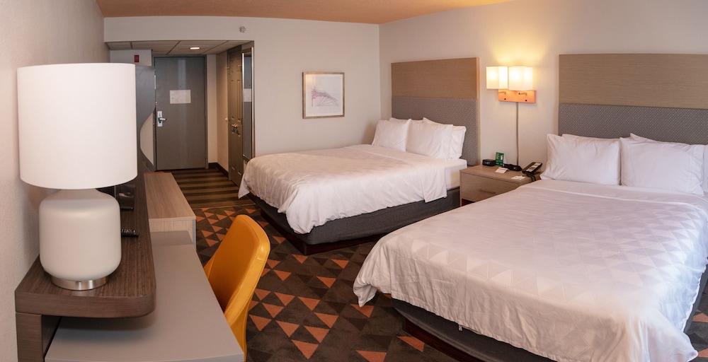 Standard Room, 2 Queen Beds - Photo 4