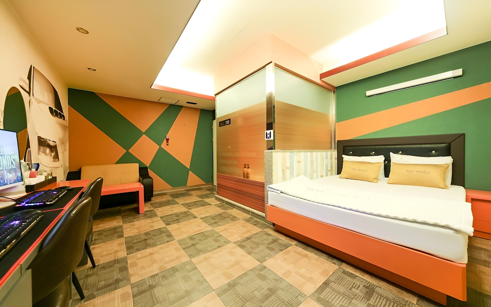 Room (Suite (Semi-Special Room/2PC/Netflix ) - Photo 17