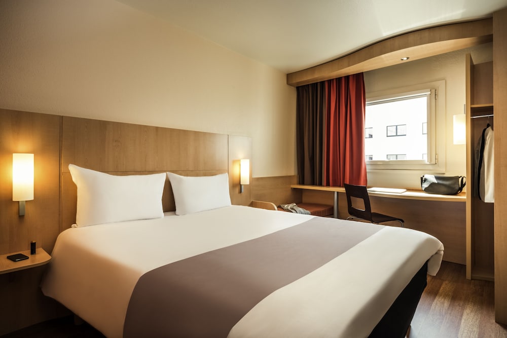 Standard Double Room, 1 Double Bed - Photo 8