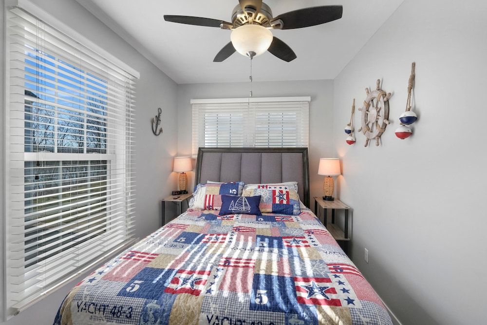 House, Multiple Beds (Nautical Nest)