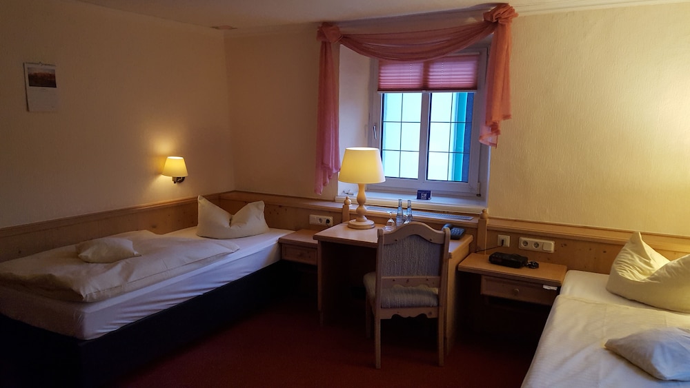 Traditional Double or Twin Room, 1 Double Bed, Non Smoking photo 2
