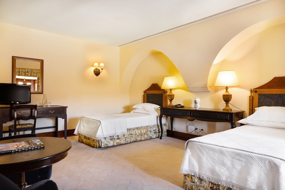 Superior Double or Twin Room - Photo 4