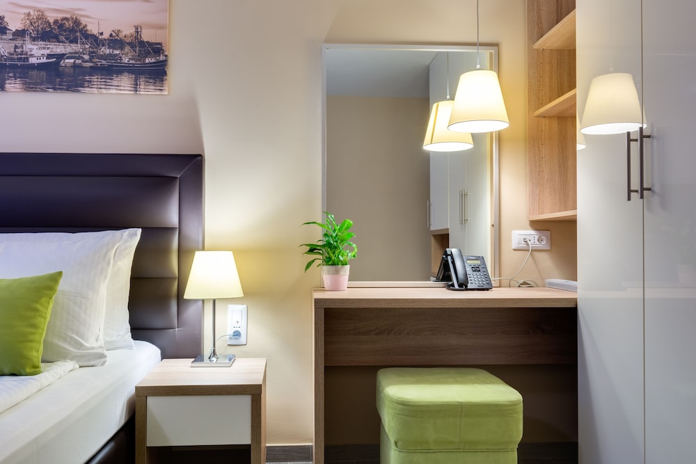 Premium Double Room Single Use, Balcony - Photo 2