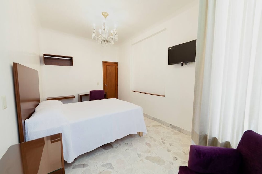 Room photo 3
