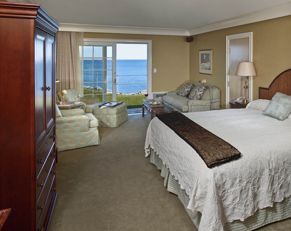 Harborview Luxury King (Riverview, Upper or Ground Floor) photo 3