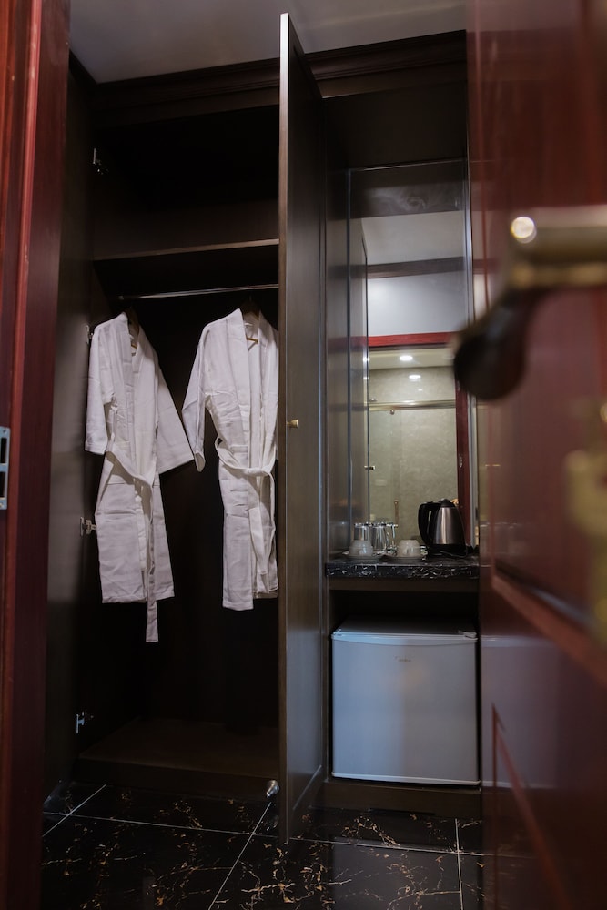 Deluxe Twin Room photo 3