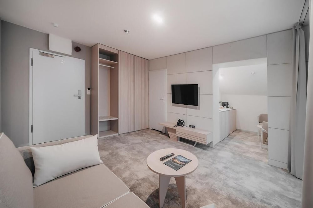 Deluxe Apartment - Photo 1